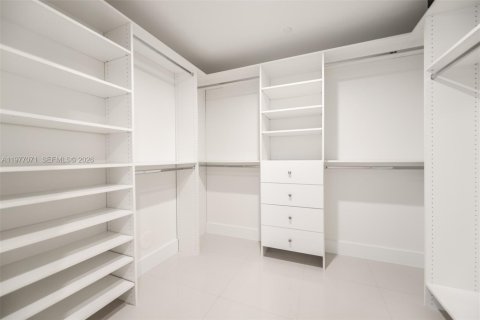 Снять в аренду кондоминиум в Холливуд, Флорида 2 спальни, 157.1м2, № 2041566 - фото 21