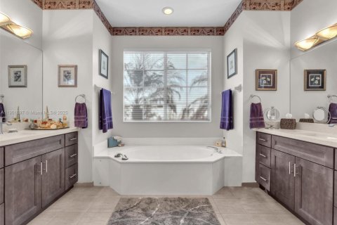 Villa ou maison à vendre à Coral Springs, Floride: 4 chambres, 190.64 m2 № 1954009 - photo 20