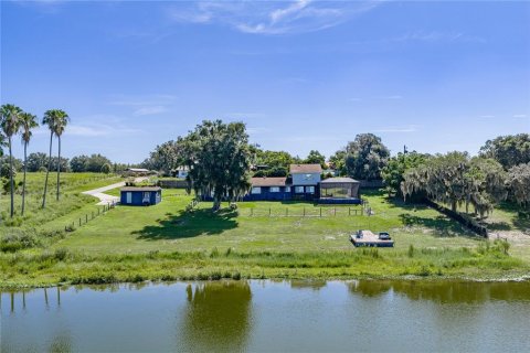 Casa en venta en Bartow, Florida, 4 dormitorios, 251.39 m2 № 2304584 - foto 3
