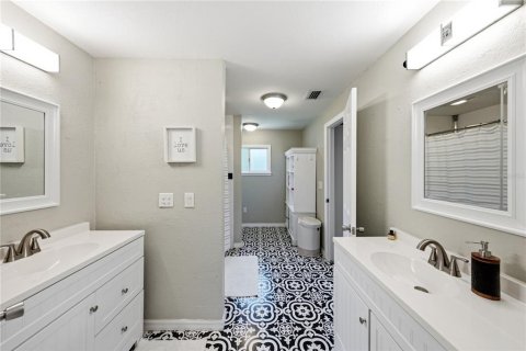 Casa en venta en Bartow, Florida, 4 dormitorios, 251.39 m2 № 2304584 - foto 30