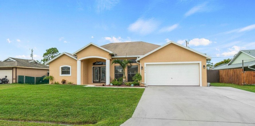 Immobilier commercial à Port St. Lucie, Floride № 2180762
