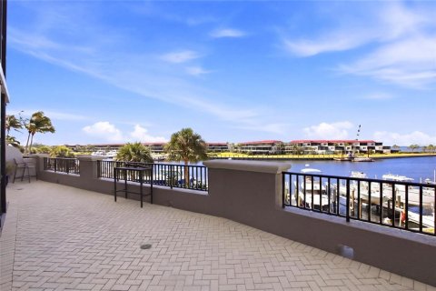 Condo in Punta Gorda, Florida, 3 bedrooms  № 2196866 - photo 28