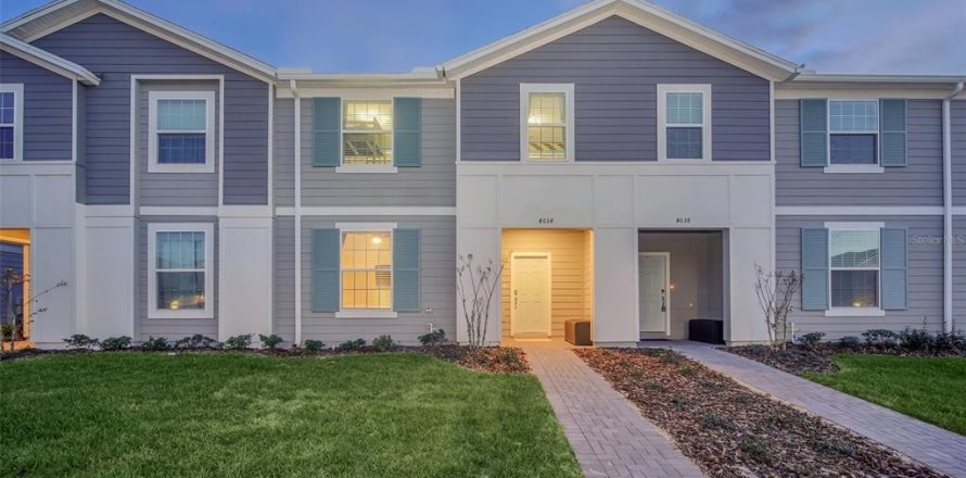 Townhouse in Davenport, Florida 5 bedrooms, 213.02 sq.m. № 2198527
