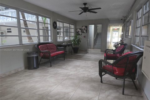 Снять в аренду кондоминиум в Халландейл-Бич, Флорида 1 спальня, 71.53м2, № 2009234 - фото 5
