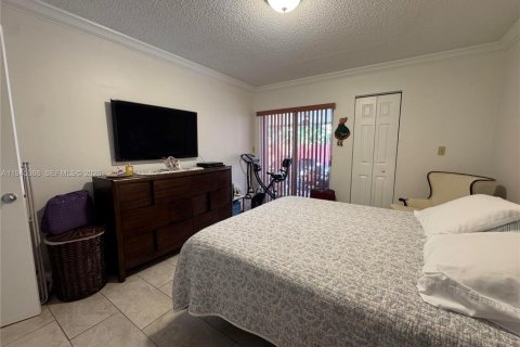 Townhouse in Miami, Florida 2 bedrooms, 84.45 sq.m. № 2001816 - photo 8