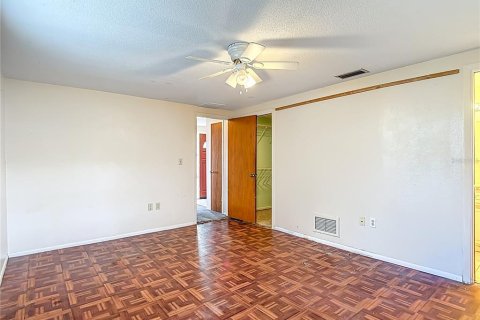 House in New Port Richey, Florida 2 bedrooms, 125.33 sq.m. № 1829397 - photo 26