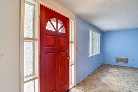 House in New Port Richey, Florida 2 bedrooms, 125.33 sq.m. № 1829397 - photo 3