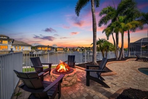 Villa ou maison à vendre à Apollo Beach, Floride: 4 chambres, 312.15 m2 № 2126512 - photo 6