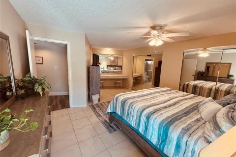 Copropriété à vendre à Sarasota, Floride: 2 chambres, 112.88 m2 № 2102793 - photo 14