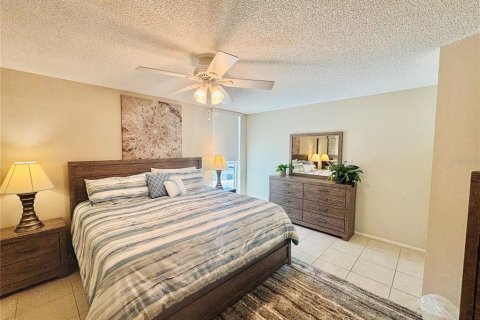 Copropriété à vendre à Sarasota, Floride: 2 chambres, 112.88 m2 № 2102793 - photo 15