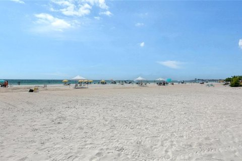 Copropriété à vendre à Sarasota, Floride: 2 chambres, 112.88 m2 № 2102793 - photo 25