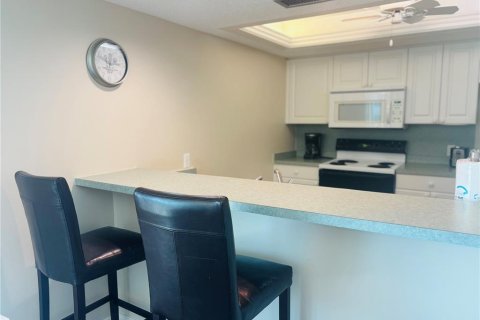 Copropriété à vendre à Sarasota, Floride: 2 chambres, 112.88 m2 № 2102793 - photo 10