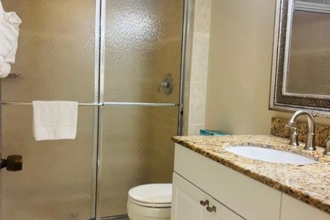 Copropriété à vendre à Sarasota, Floride: 2 chambres, 112.88 m2 № 2102793 - photo 18