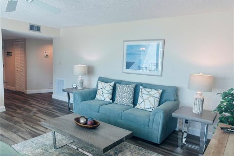 Copropriété à vendre à Sarasota, Floride: 2 chambres, 112.88 m2 № 2102793 - photo 11