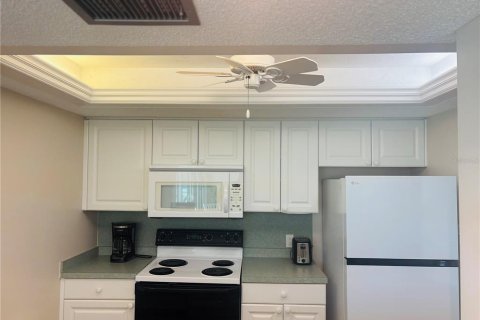 Copropriété à vendre à Sarasota, Floride: 2 chambres, 112.88 m2 № 2102793 - photo 9