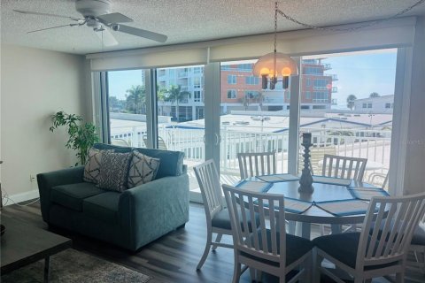 Copropriété à vendre à Sarasota, Floride: 2 chambres, 112.88 m2 № 2102793 - photo 6