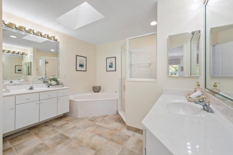 Casa en venta en West Palm Beach, Florida, 4 dormitorios, 237.46 m2 № 2248477 - foto 14