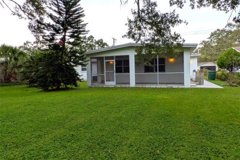 House in Tampa, Florida 3 bedrooms, 157 sq.m. № 1888653 - photo 21