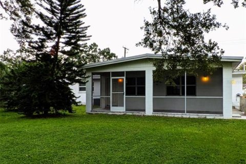 House in Tampa, Florida 3 bedrooms, 157 sq.m. № 1888653 - photo 22