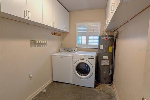 House in Tampa, Florida 3 bedrooms, 157 sq.m. № 1888653 - photo 9