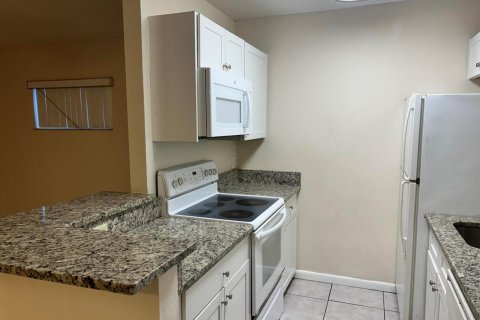 Condo in Boynton Beach, Florida, 2 bedrooms № 2081703 - photo 6
