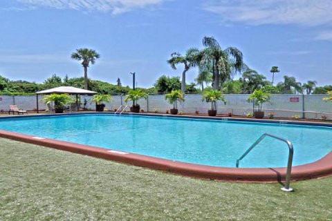 Condo in Boynton Beach, Florida, 2 bedrooms № 2081703 - photo 17