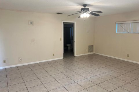 Condo in Boynton Beach, Florida, 2 bedrooms № 2081703 - photo 10