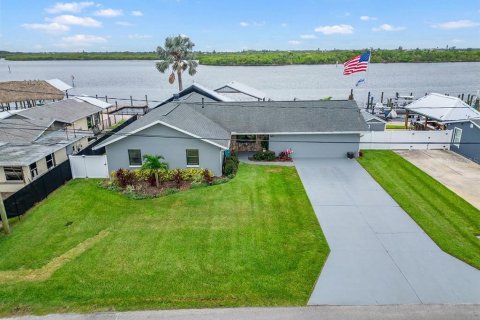 Casa en Ruskin, Florida 3 dormitorios, 288 m2 № 2277091