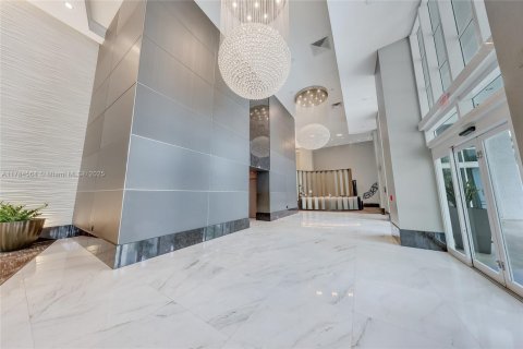 Купить кондоминиум в Майами, Флорида 1 спальня, 71.91м2, № 1655383 - фото 12