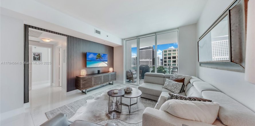 Condominio en Miami, Florida, 1 dormitorio № 1655383