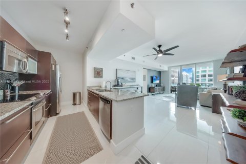Купить кондоминиум в Майами, Флорида 1 спальня, 71.91м2, № 1655383 - фото 4