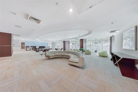 Купить кондоминиум в Майами, Флорида 1 спальня, 71.91м2, № 1655383 - фото 13
