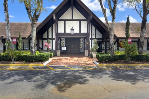 Condo in Lauderhill, Florida, 1 bedroom  № 2192434 - photo 30
