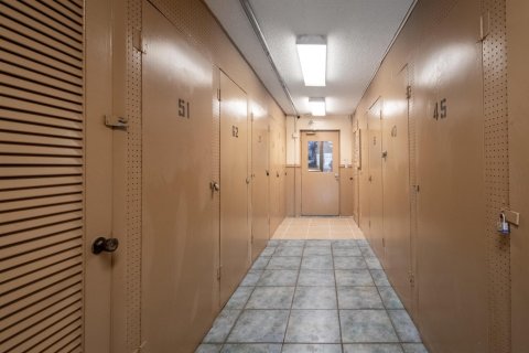 Condo in Lauderhill, Florida, 1 bedroom  № 2192434 - photo 25