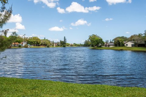 Condo in Lauderhill, Florida, 1 bedroom  № 2192434 - photo 28