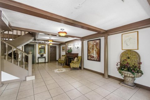 Condo in Lauderhill, Florida, 1 bedroom  № 2192434 - photo 4
