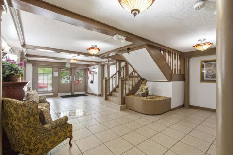 Condo in Lauderhill, Florida, 1 bedroom  № 2192434 - photo 5