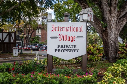 Condo in Lauderhill, Florida, 1 bedroom  № 2192434 - photo 26