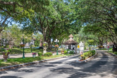 Condo in Lauderhill, Florida, 1 bedroom  № 2192434 - photo 27