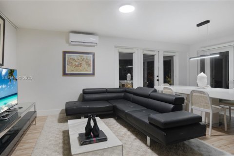 Casa en alquiler en Fort Lauderdale, Florida, 1 dormitorio, 65.03 m2 № 1995122 - foto 6