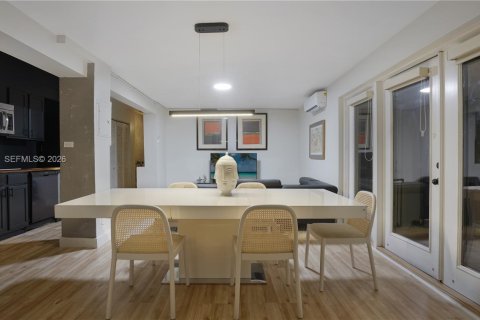 Casa en alquiler en Fort Lauderdale, Florida, 1 dormitorio, 65.03 m2 № 1995122 - foto 1