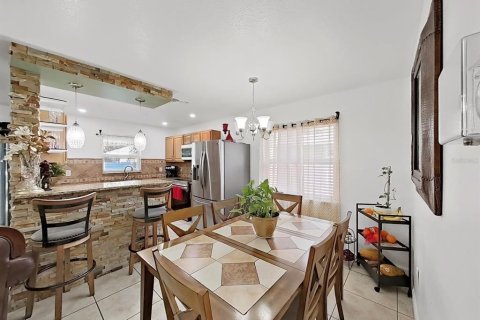 Casa en venta en Tampa, Florida, 3 dormitorios, 111.76 m2 № 2213344 - foto 15