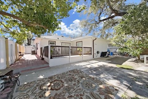 Casa en venta en Tampa, Florida, 3 dormitorios, 111.76 m2 № 2213344 - foto 29