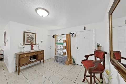 Casa en venta en Tampa, Florida, 3 dormitorios, 111.76 m2 № 2213344 - foto 8