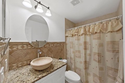 Casa en venta en Tampa, Florida, 3 dormitorios, 111.76 m2 № 2213344 - foto 21