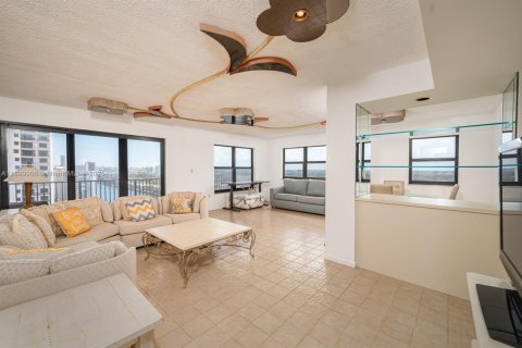 Copropriété à vendre à Hollywood, Floride: 2 chambres, 154.22 m2 № 1964457 - photo 6
