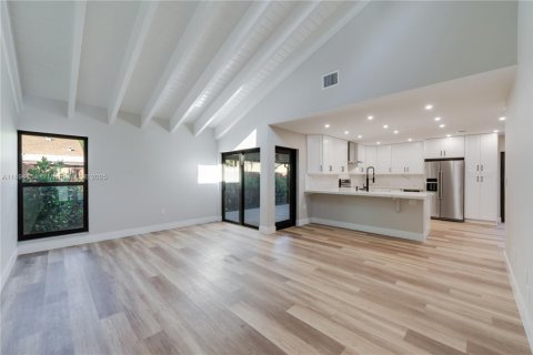 Купить виллу или дом в Майами, Флорида 3 спальни, 160.44м2, № 1953051 - фото 2