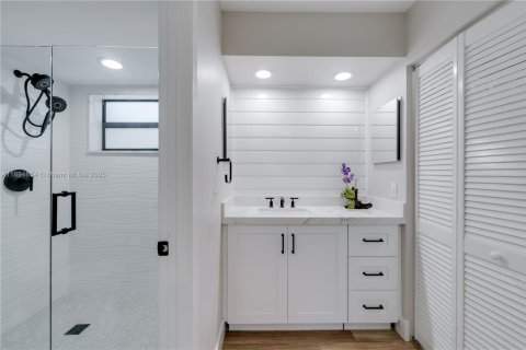 Купить виллу или дом в Майами, Флорида 3 спальни, 160.44м2, № 1953051 - фото 9