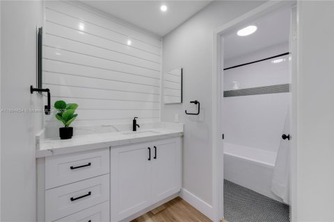 Купить виллу или дом в Майами, Флорида 3 спальни, 160.44м2, № 1953051 - фото 15