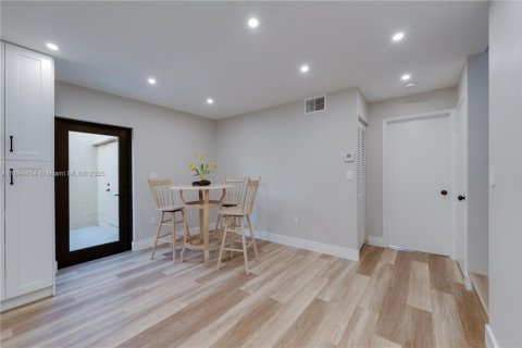 Купить виллу или дом в Майами, Флорида 3 спальни, 160.44м2, № 1953051 - фото 6